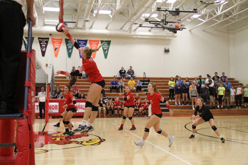 Treynor CSD Volleyball Team Advances to Regional Finals